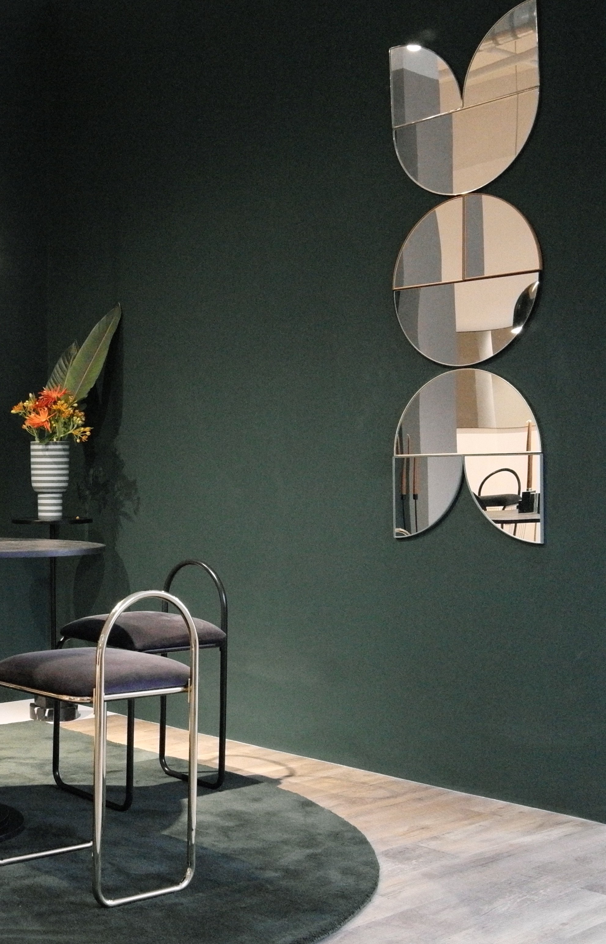 UNITY mirror 1/4 circle